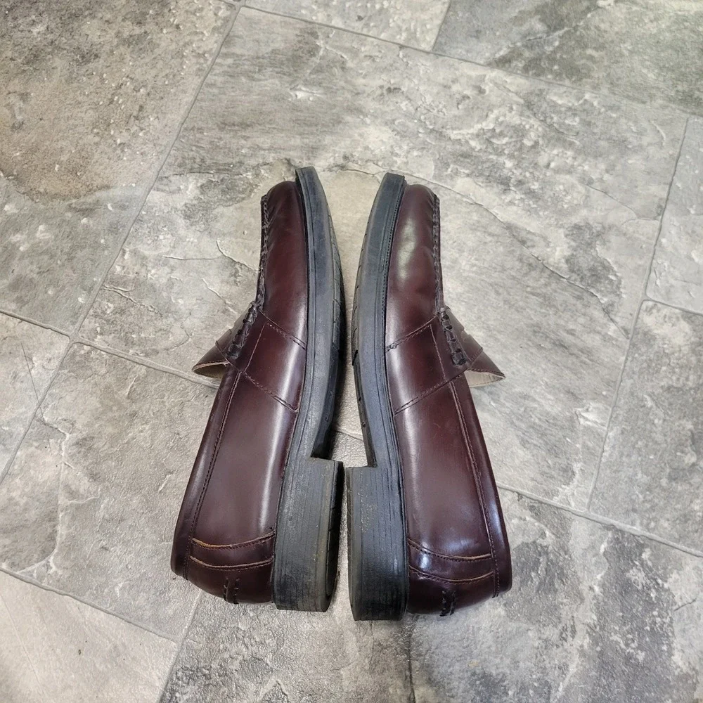 Nunn Bush classic vintage